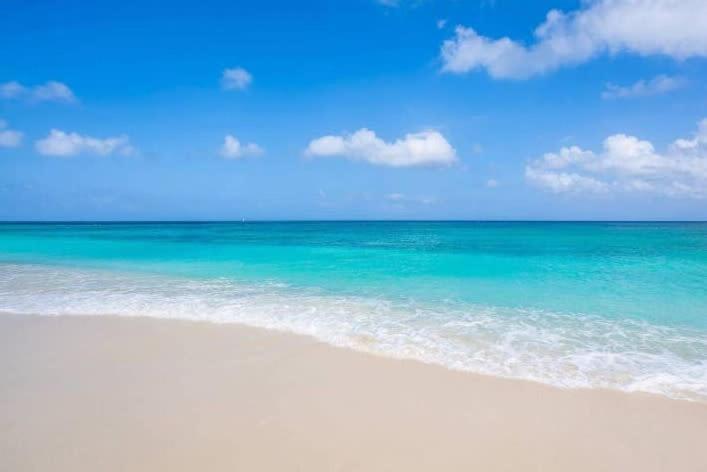 Beach Living At Island Pine Villas Blse George Town Extérieur photo